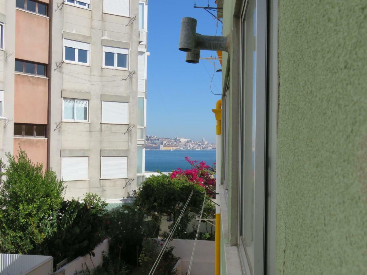 Tejo House River Lisbon Алмада Екстер'єр фото